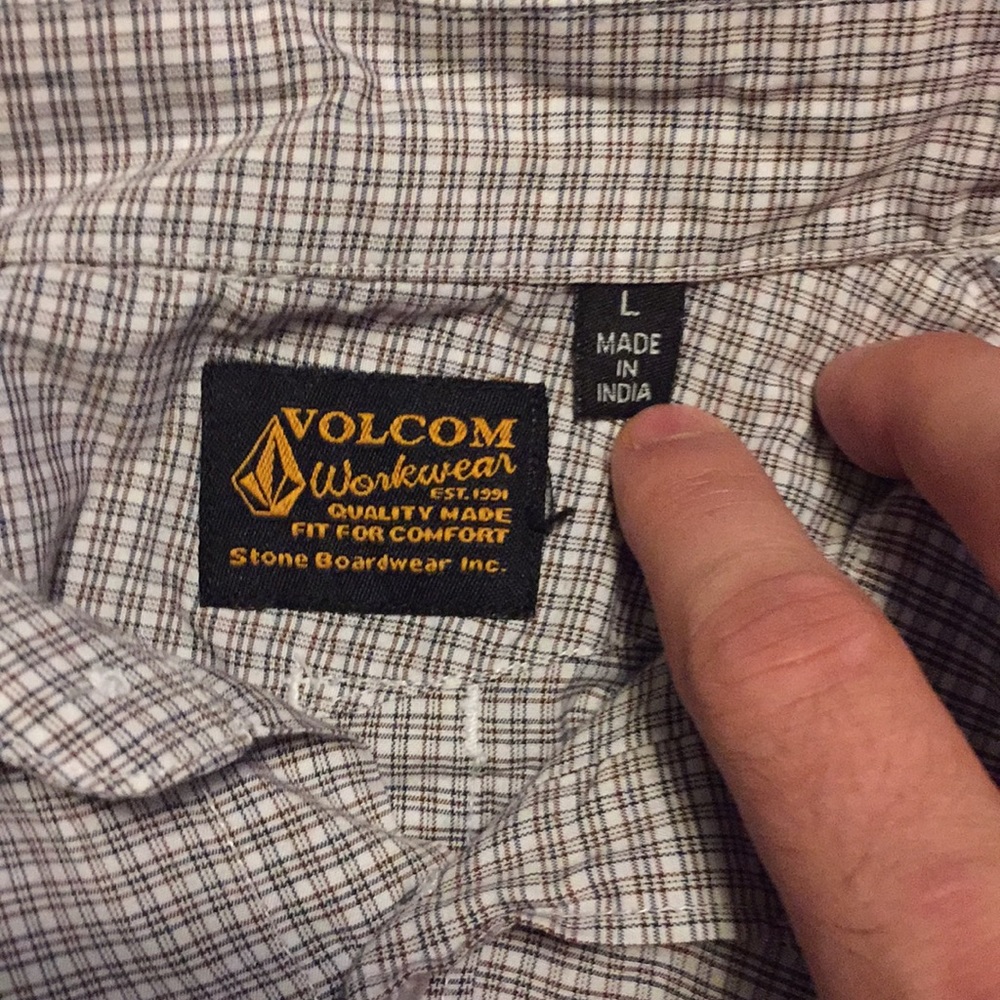 Volcom Button Down - Picture 3 of 3